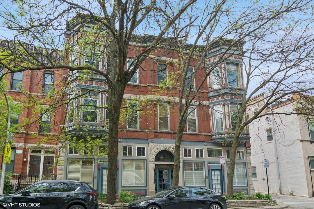 1916 N Sheffield Ave in Chicago, IL - Building Photo