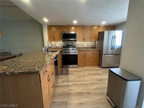 2375 Naples Trace Cir in Naples, FL - Building Photo - Building Photo