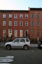 244 Adelphi St in Brooklyn, NY - Building Photo