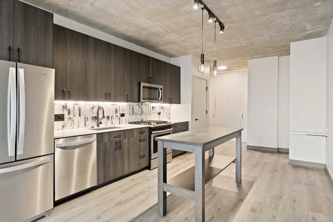 1348 W Randolph St in Chicago, IL - Building Photo - Building Photo