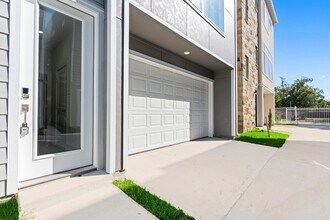 4013 Ward St in Houston, TX - Building Photo - Building Photo