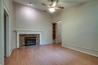 1801 W Wall St in Grapevine, TX - Building Photo - Building Photo