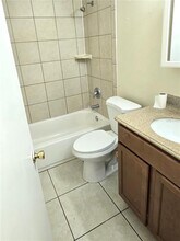 1410 Lake Highland Dr in Orlando, FL - Building Photo - Building Photo