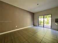 8902 NW 103rd Path in Doral, FL - Building Photo - Building Photo