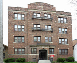 Tioga Apartments in Milwaukee, WI - Building Photo - Building Photo