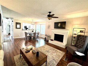 5045 Laurel Springs Way SE in Smyrna, GA - Building Photo - Building Photo