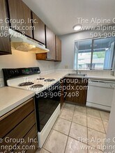 3800 NW Chemult Pl in Portland, OR - Building Photo - Building Photo