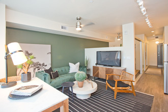 Circa Central Avenue in Phoenix, AZ - Building Photo - Interior Photo