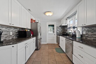 7519 Chesapeake Blvd in Norfolk, VA - Building Photo - Building Photo