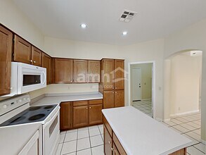 10224 W Oregon Ave in Glendale, AZ - Building Photo - Building Photo