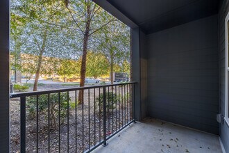 Manor at Indian Creek in Stone Mountain, GA - Building Photo - Interior Photo