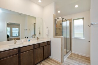 4827 Chestnut Valley Ln in Katy, TX - Foto de edificio - Building Photo