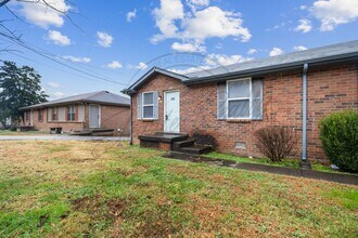 582 Tulip Grove Rd in Nashville, TN - Building Photo - Building Photo