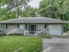 6510 W 83rd St in Overland Park, KS - Building Photo