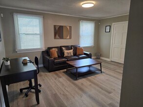 912 Monticello Ave in Jefferson, LA - Building Photo - Building Photo