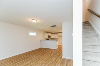 313 Noble Ln in Pendleton, SC - Foto de edificio - Building Photo