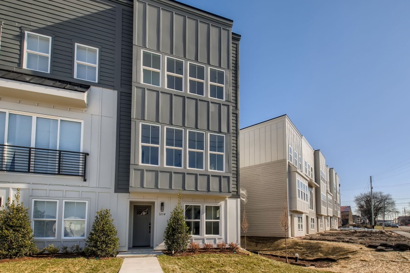 5714 California Ave in Nashville, TN - Building Photo