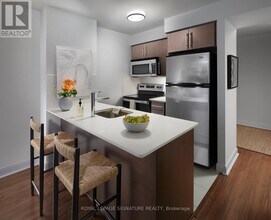 105 Harrison Garden Blvd in Toronto, ON - Building Photo - Building Photo