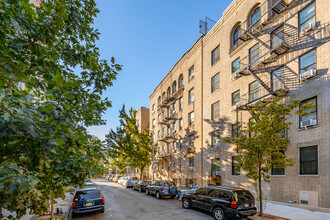 400 W 128th St in New York, NY - Building Photo - Building Photo