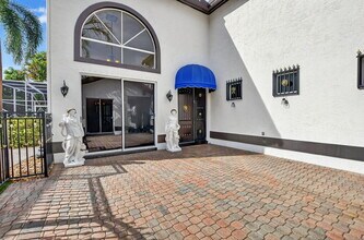 11050 Harbour Springs Cir in Boca Raton, FL - Building Photo - Building Photo