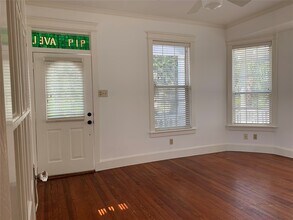 919 Avenue L in Galveston, TX - Foto de edificio - Building Photo