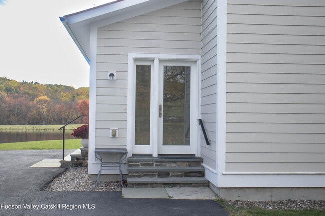 96 Jefferson Hill Rd