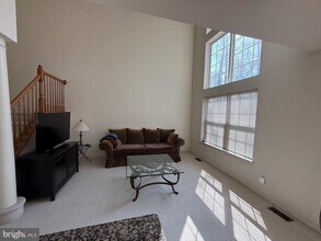 256 Fountayne Ln in Trenton, NJ - Building Photo - Building Photo