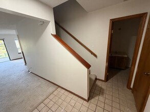 1992 Waterfront Dr in Columbia, MO - Building Photo - Building Photo