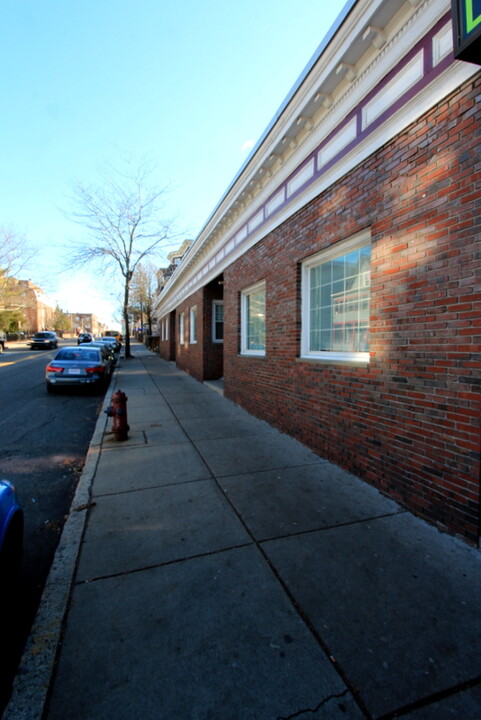 300 Highland Ave in Somerville, MA - Building Photo