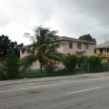 450 NE 62nd St in Miami, FL - Building Photo - Building Photo