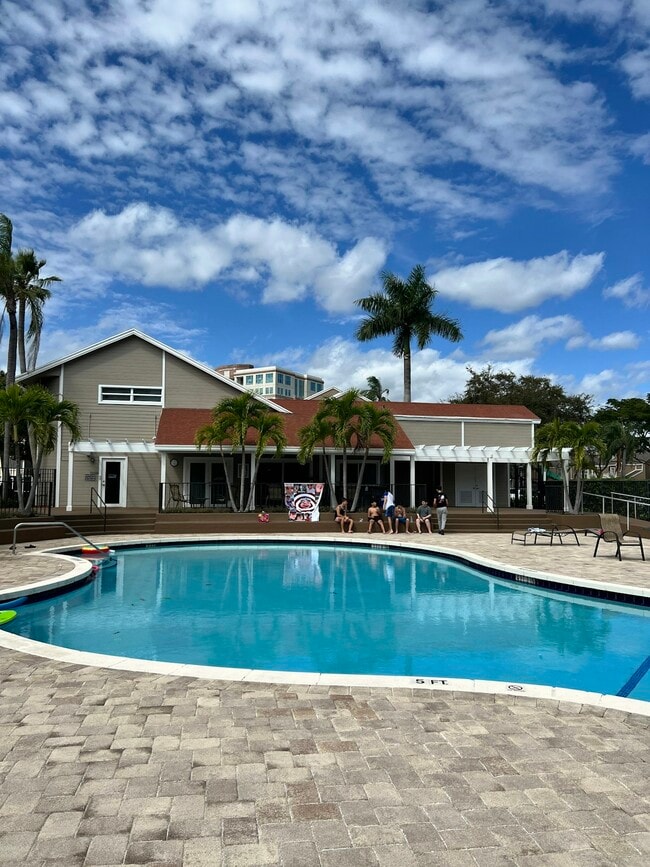 5322 Sapphire Valley in Boca Raton, FL - Building Photo - Building Photo