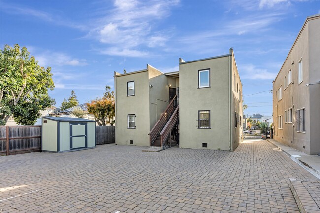 752 40th St, Unit 3 in Oakland, CA - Foto de edificio - Building Photo