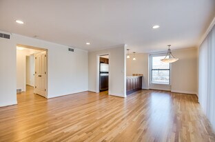 3732 Locust St, Unit 9 Apartments