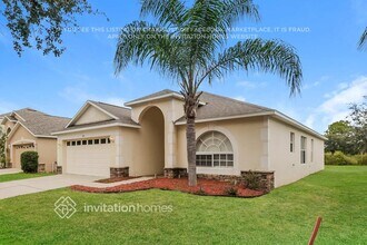 8124 Alamosa Wood Ave in Ruskin, FL - Foto de edificio - Building Photo