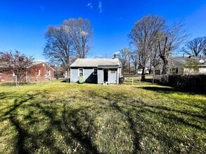 316 Elmwood Dr in Winston-Salem, NC - Building Photo - Building Photo