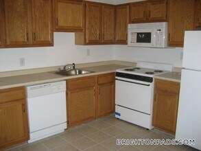 35 South St, Unit 08 in Boston, MA - Building Photo - Building Photo