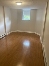 7 Mishawum Rd, Unit Basement. in Woburn, MA - Building Photo - Building Photo