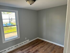 359 Henry St, Unit 1 in South Amboy, NJ - Foto de edificio - Building Photo