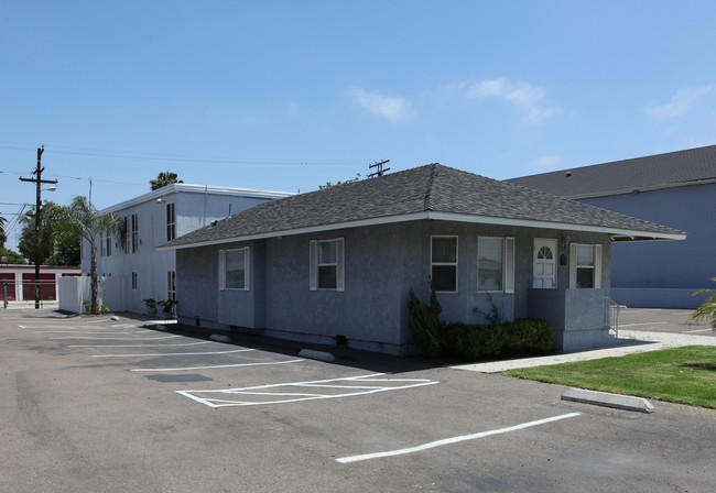 The Cottage in San Diego, CA - Building Photo - Building Photo