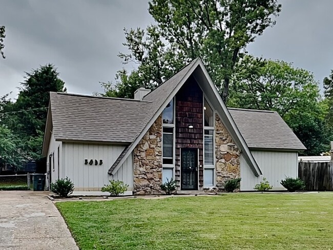property at 5415 Stardust Dr