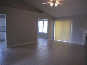 2809 Geronimo Dr in Crestview, FL - Building Photo - Building Photo