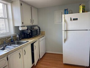 201 178th Dr in Sunny Isles Beach, FL - Building Photo - Building Photo