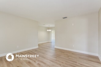 1488 W Wellington Dr in Deltona, FL - Building Photo - Building Photo