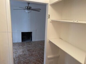 1301 NW 95th St, Unit B in Miami, FL - Building Photo - Building Photo