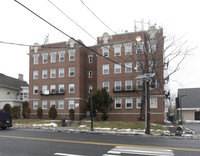 1011 E Jersey St in Elizabeth, NJ - Foto de edificio - Building Photo