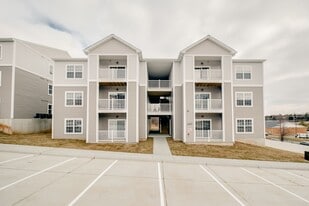 1447 Pk W Ct in Imperial, MO - Building Photo