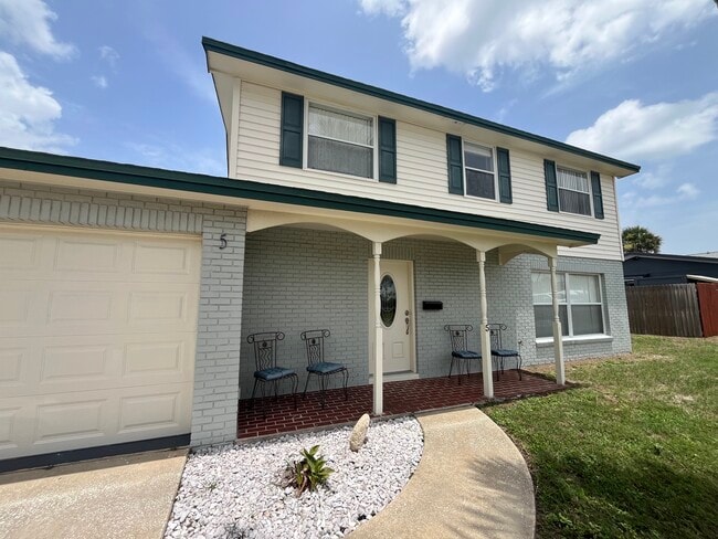 property at 5 Wisteria Dr