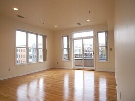 901 Madison St, Unit 6 in Hoboken, NJ - Building Photo