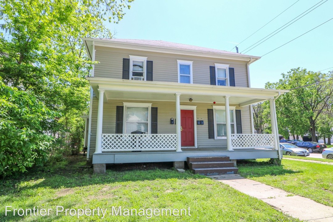 1131 Vattier Street in Manhattan, KS - Building Photo