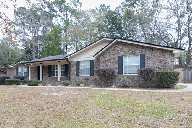 355 Victory Garden Dr in Tallahassee, FL - Building Photo - Building Photo